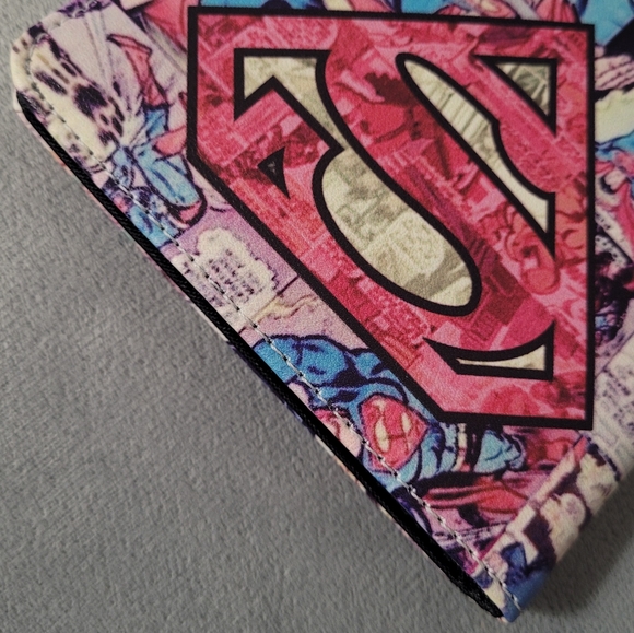 Superman Wallet - Picture 11 of 16